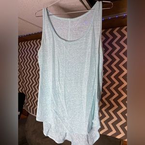 Large woman’s Old navy tank top
